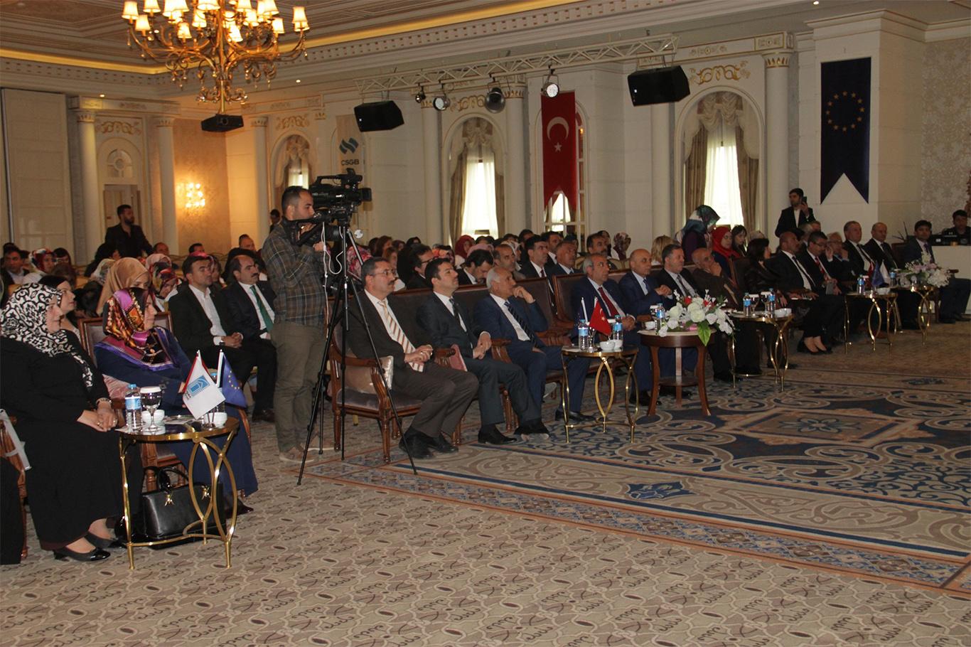 Van'da TUŞMEK Projesi'nin açılışı yapıldı